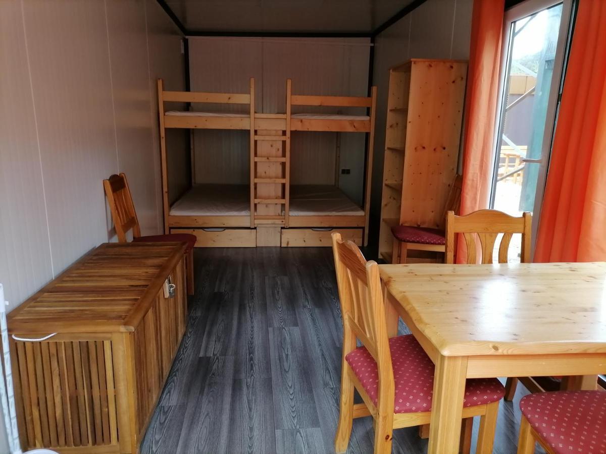 Campingplatz Am Treidlerweg ケーニッヒスシュタイン・アン・デ・エルベ エクステリア 写真