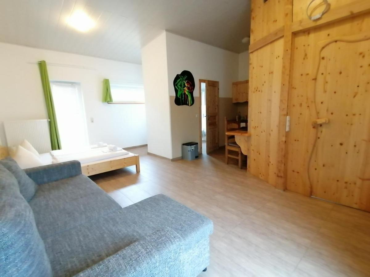 Campingplatz Am Treidlerweg ケーニッヒスシュタイン・アン・デ・エルベ エクステリア 写真