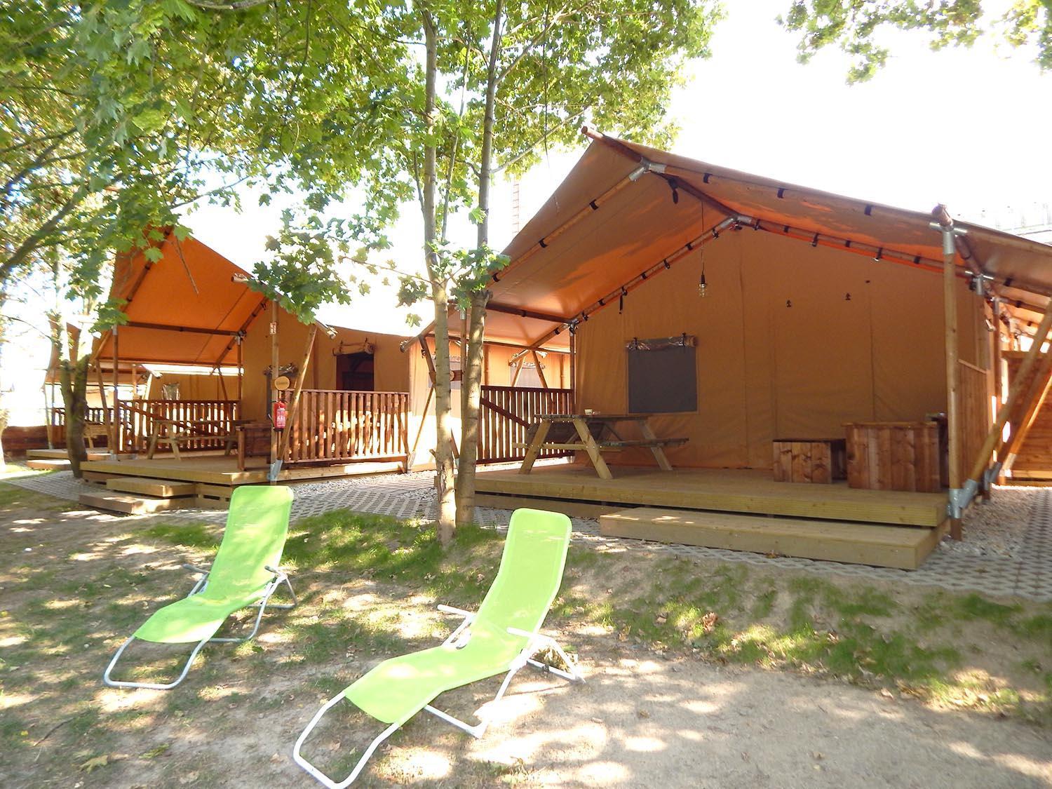 Campingplatz Am Treidlerweg ケーニッヒスシュタイン・アン・デ・エルベ エクステリア 写真
