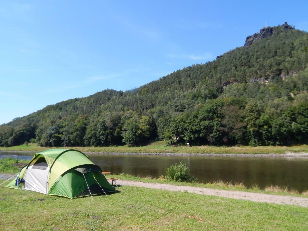 Campingplatz Am Treidlerweg ケーニッヒスシュタイン・アン・デ・エルベ エクステリア 写真