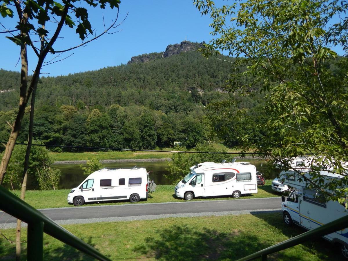 Campingplatz Am Treidlerweg ケーニッヒスシュタイン・アン・デ・エルベ エクステリア 写真